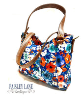 Load image into Gallery viewer, Floral Shoulder Bag
