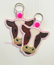 Load image into Gallery viewer, Glitter Cow Keychain
