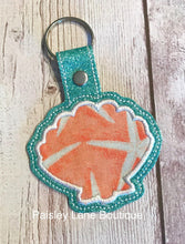 Load image into Gallery viewer, Sea Shell Keychain
